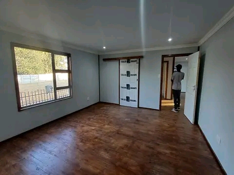 whatsapp image 2026 04 15 at 11.15.04